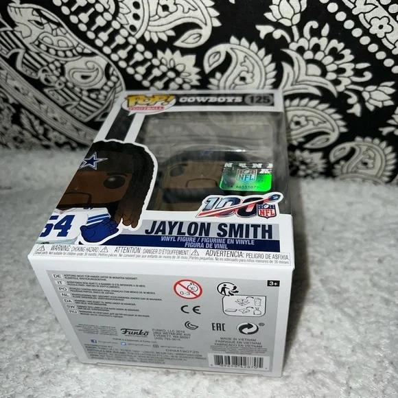 New! Never unboxed Funko Pop Jaylon Smith 125 Dallas Cowboy NFL - Picture 7 of 10
